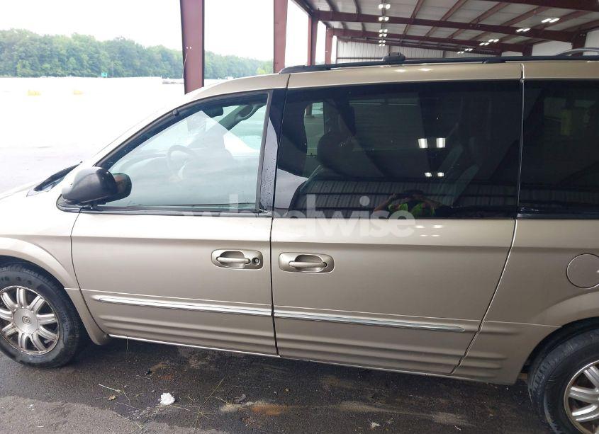 Photo 14 of 2004 Chrysler Town & COUNTRY TOURING (VIN 2C4GP54L14R599739)