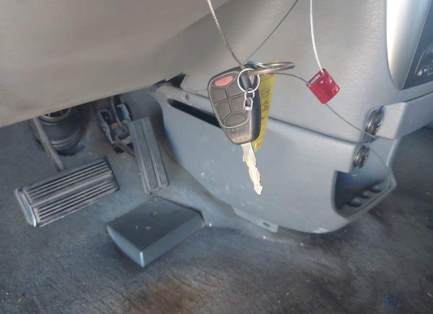 Photo 11 of 2005 Chrysler Town & COUNTRY TOURING (VIN 2C4GP54L15R155858)