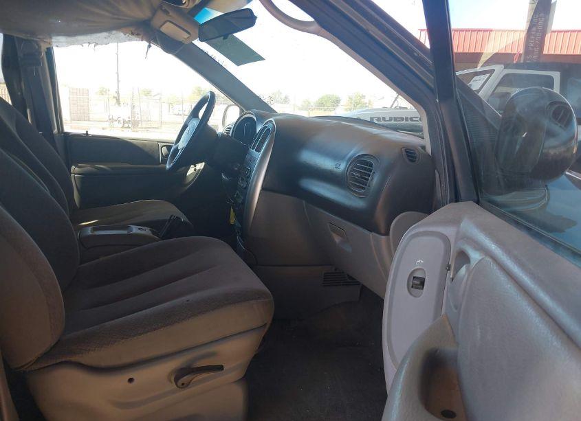 Photo 5 of 2005 Chrysler Town & COUNTRY TOURING (VIN 2C4GP54L15R155858)