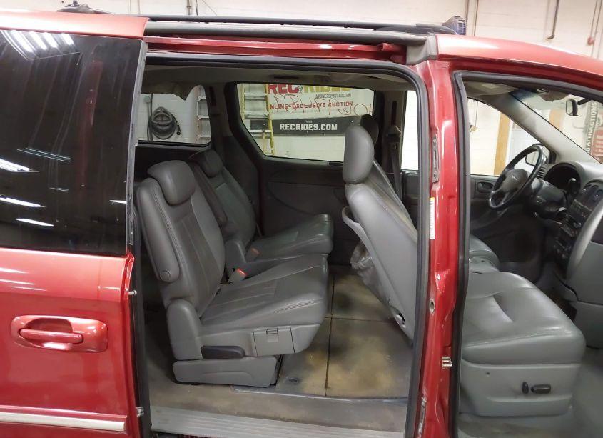 Photo 8 of 2005 Chrysler Town & COUNTRY TOURING (VIN 2C4GP54L15R229733)