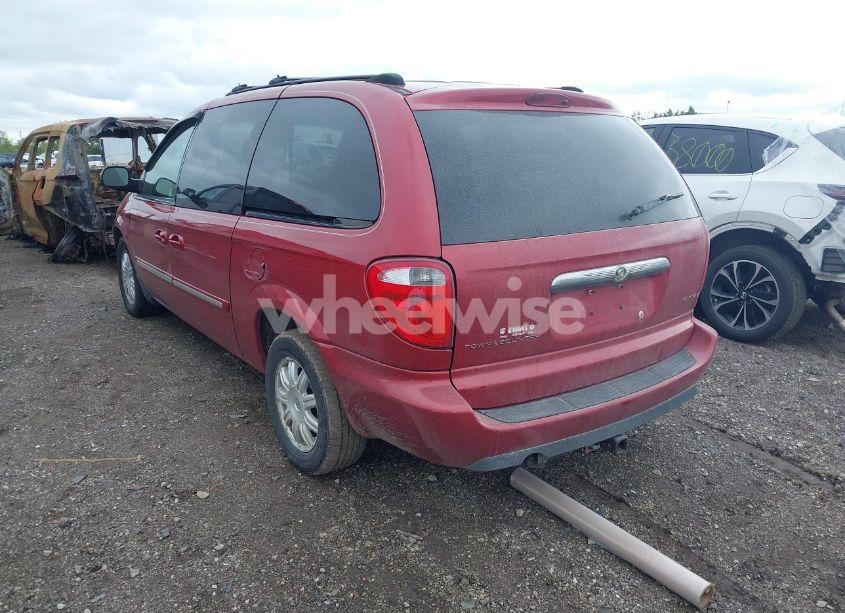 Photo 3 of 2005 Chrysler Town & COUNTRY TOURING (VIN 2C4GP54L15R400903)