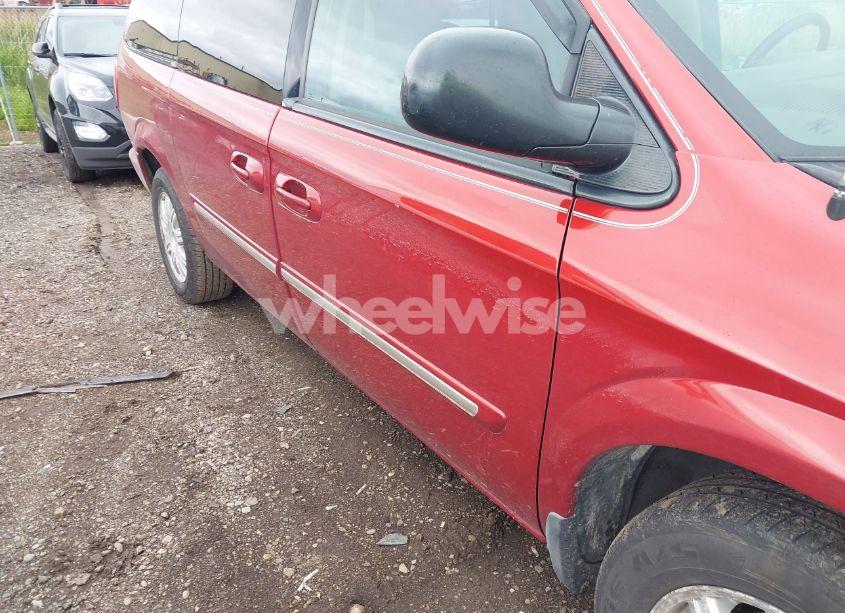 Photo 6 of 2005 Chrysler Town & COUNTRY TOURING (VIN 2C4GP54L15R400903)