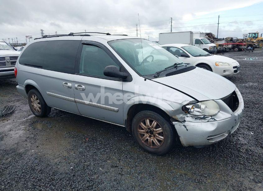 2005 Chrysler Town & COUNTRY TOURING (VIN 2C4GP54L25R445025) main photo