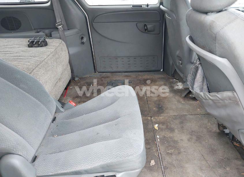 Photo 8 of 2005 Chrysler Town & COUNTRY TOURING (VIN 2C4GP54L25R445025)