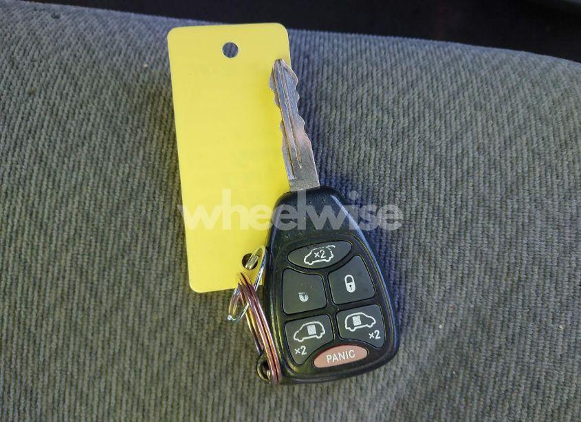 Photo 11 of 2005 Chrysler Town & COUNTRY TOURING (VIN 2C4GP54L25R466179)