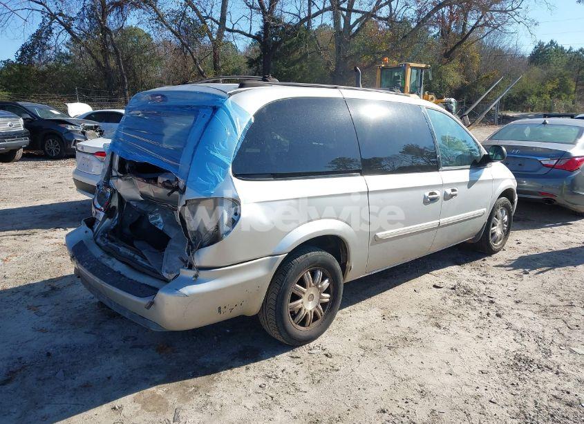 Photo 4 of 2005 Chrysler Town & COUNTRY TOURING (VIN 2C4GP54L25R466179)
