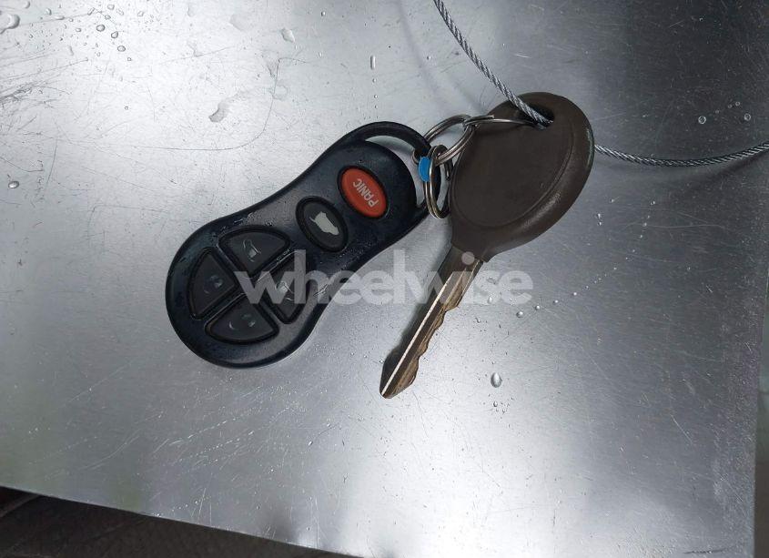 Photo 11 of 2002 Chrysler Town & COUNTRY LXI (VIN 2C4GP54L32R553892)