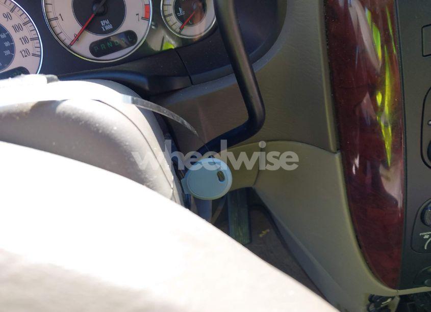 Photo 11 of 2002 Chrysler Town & COUNTRY LXI (VIN 2C4GP54L32R646668)