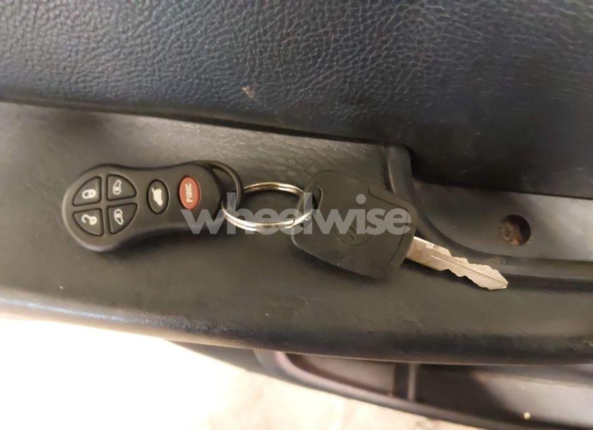 Photo 11 of 2002 Chrysler Town & COUNTRY LXI (VIN 2C4GP54L32R657430)