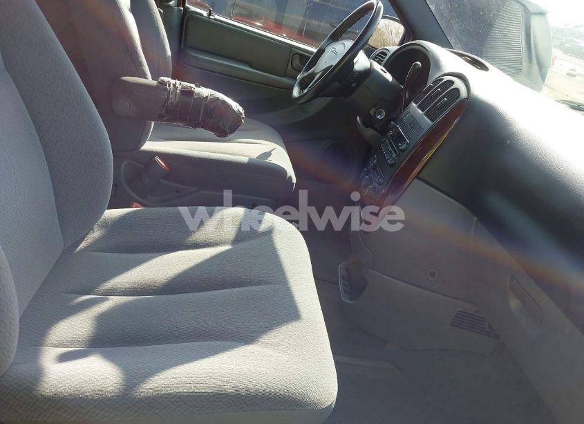 Photo 5 of 2004 Chrysler Town & COUNTRY TOURING (VIN 2C4GP54L34R600406)