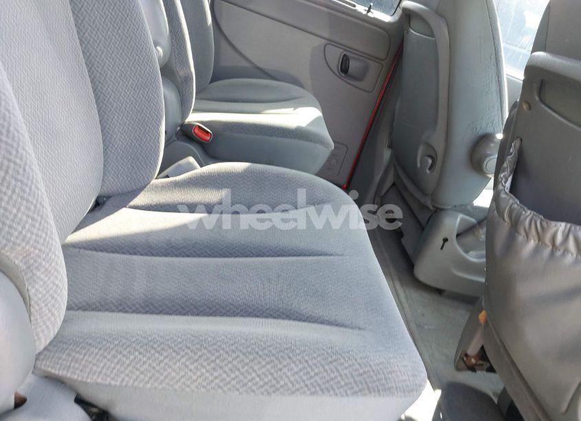 Photo 8 of 2004 Chrysler Town & COUNTRY TOURING (VIN 2C4GP54L34R600406)