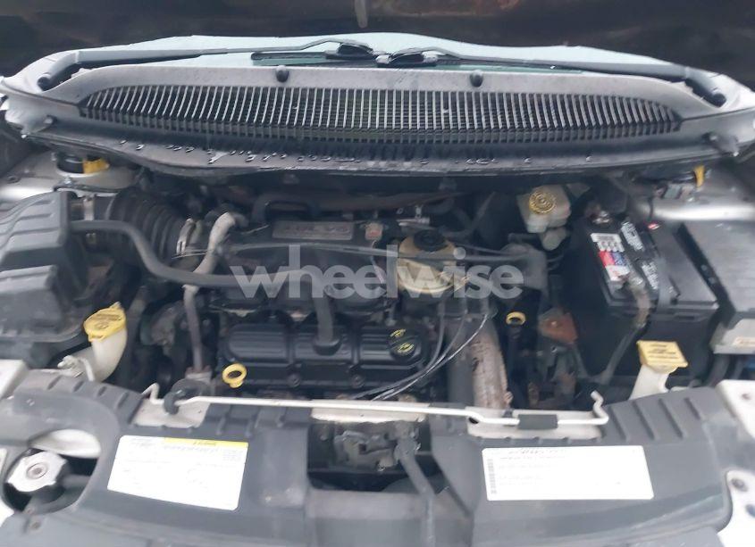 Photo 10 of 2005 Chrysler Town & COUNTRY TOURING (VIN 2C4GP54L35R263284)