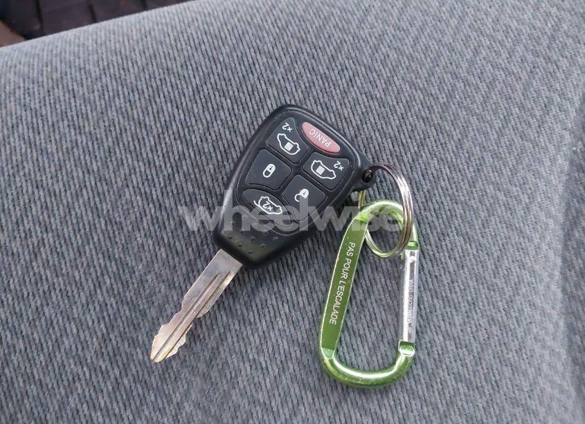 Photo 11 of 2005 Chrysler Town & COUNTRY TOURING (VIN 2C4GP54L35R263284)