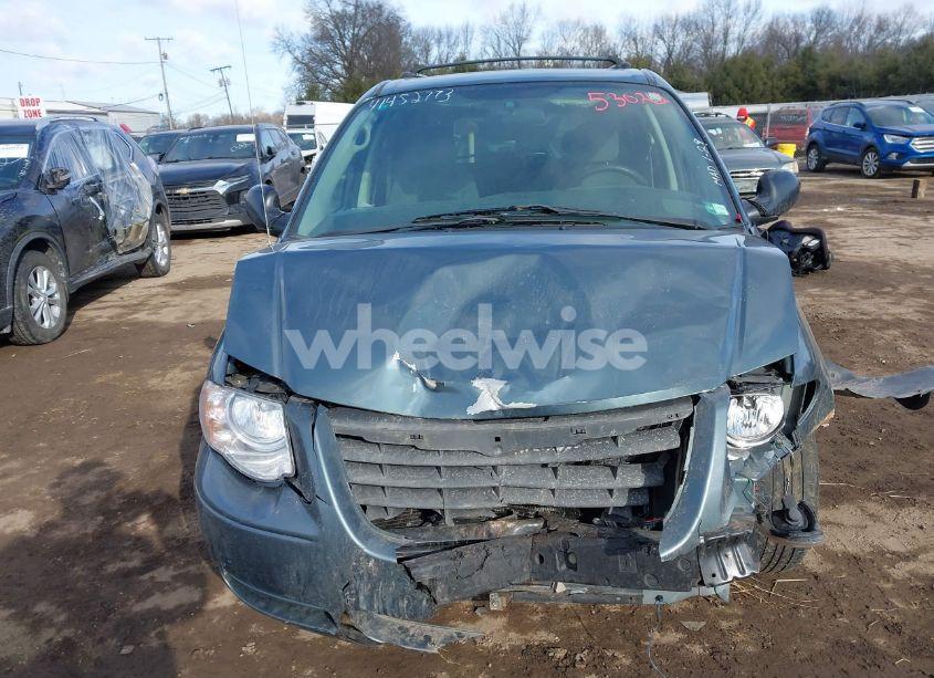 Photo 12 of 2005 Chrysler Town & COUNTRY TOURING (VIN 2C4GP54L35R530262)