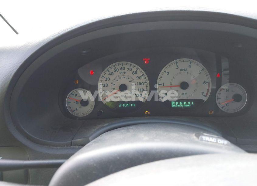 Photo 7 of 2005 Chrysler Town & COUNTRY TOURING (VIN 2C4GP54L35R530262)