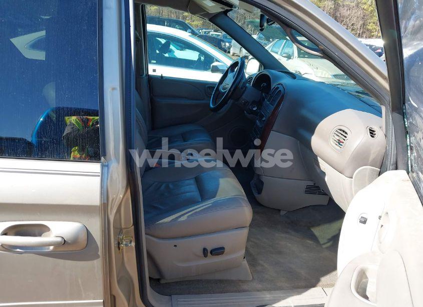 Photo 5 of 2003 Chrysler Town & COUNTRY LXI (VIN 2C4GP54L43R304535)