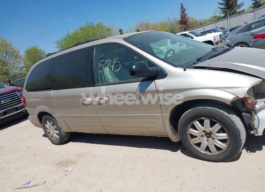 Photo 13 of 2005 Chrysler Town & COUNTRY TOURING (VIN 2C4GP54L45R123762)