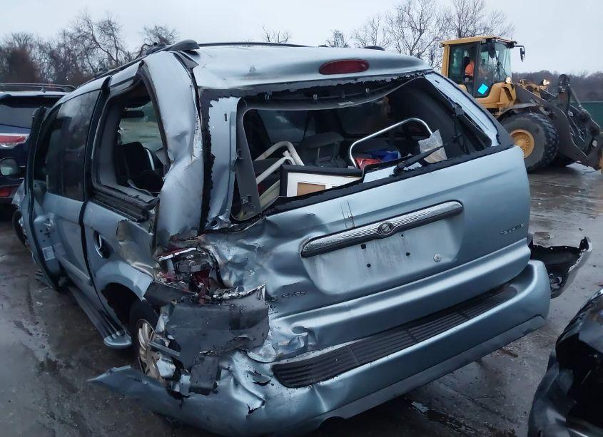 Photo 6 of 2005 Chrysler Town & COUNTRY TOURING (VIN 2C4GP54L45R198350)