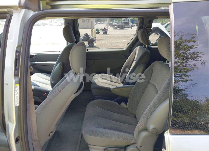 Photo 12 of 2004 Chrysler Town & COUNTRY TOURING (VIN 2C4GP54L54R567070)