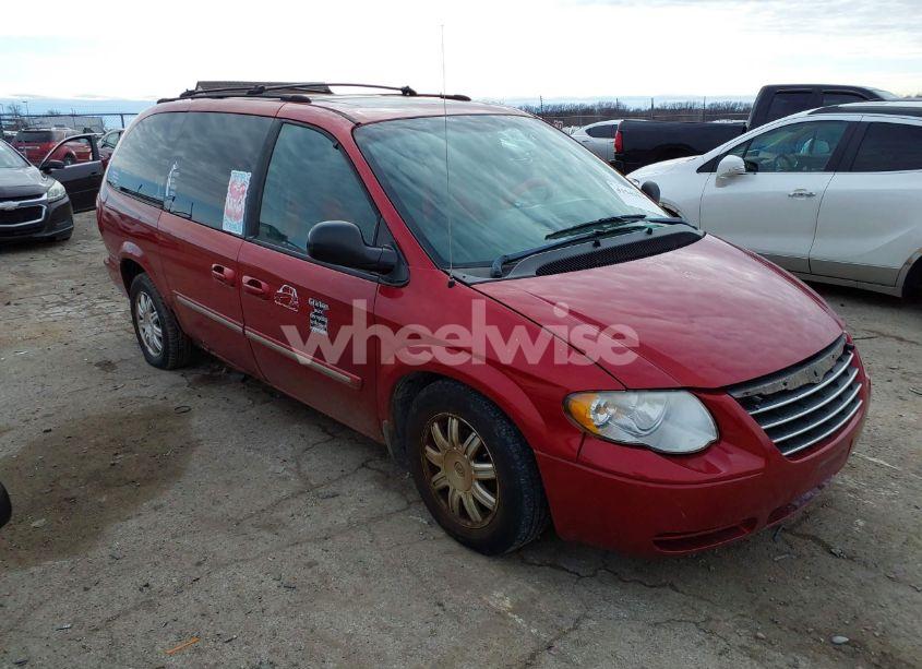 2005 Chrysler Town & COUNTRY TOURING (VIN 2C4GP54L55R177829) main photo
