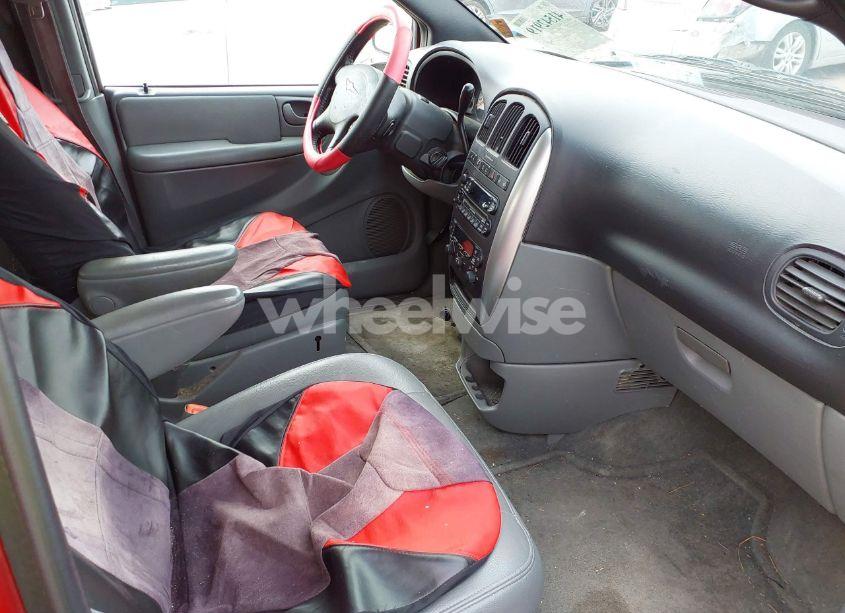 Photo 5 of 2005 Chrysler Town & COUNTRY TOURING (VIN 2C4GP54L55R177829)