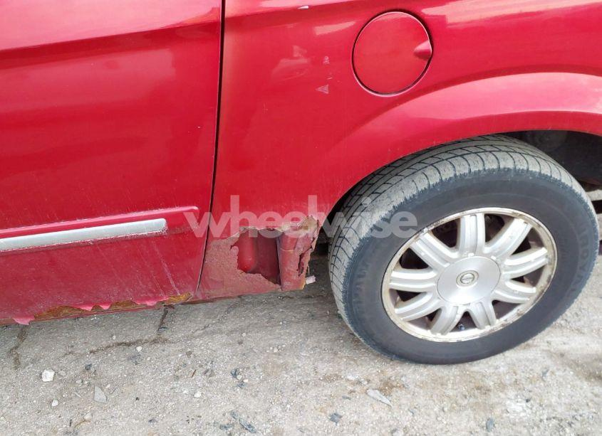 Photo 6 of 2005 Chrysler Town & COUNTRY TOURING (VIN 2C4GP54L55R177829)