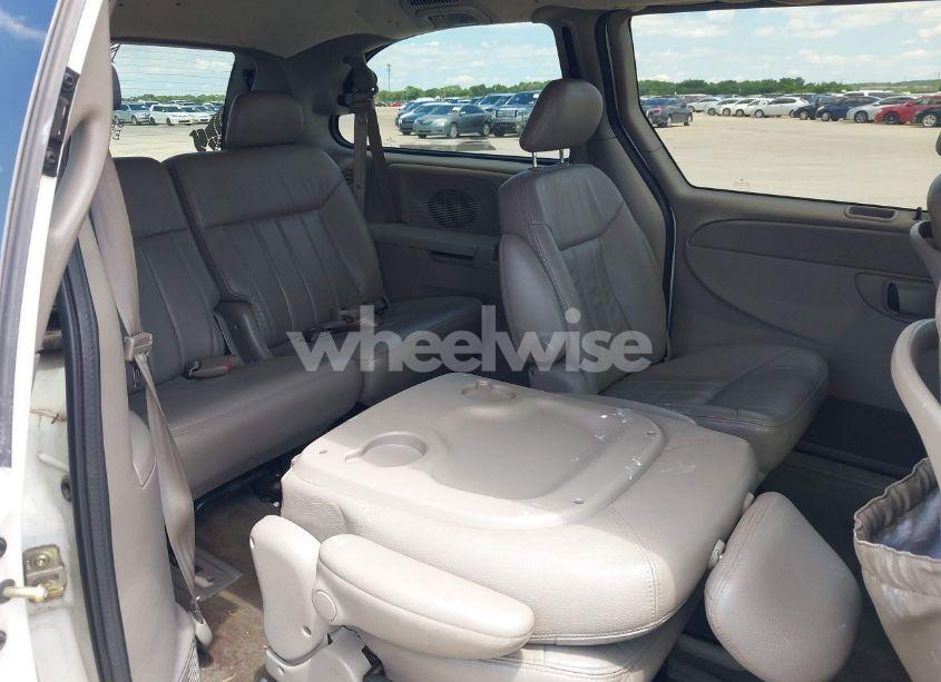 Photo 8 of 2003 Chrysler Town & COUNTRY LXI (VIN 2C4GP54L63R225206)