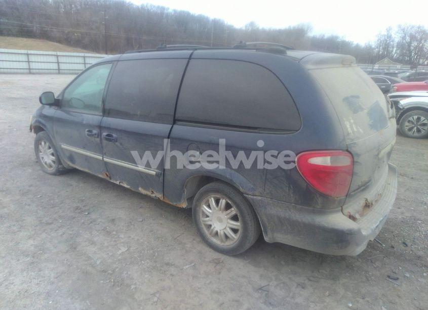 Photo 3 of 2005 Chrysler Town & COUNTRY TOURING (VIN 2C4GP54L65R227315)