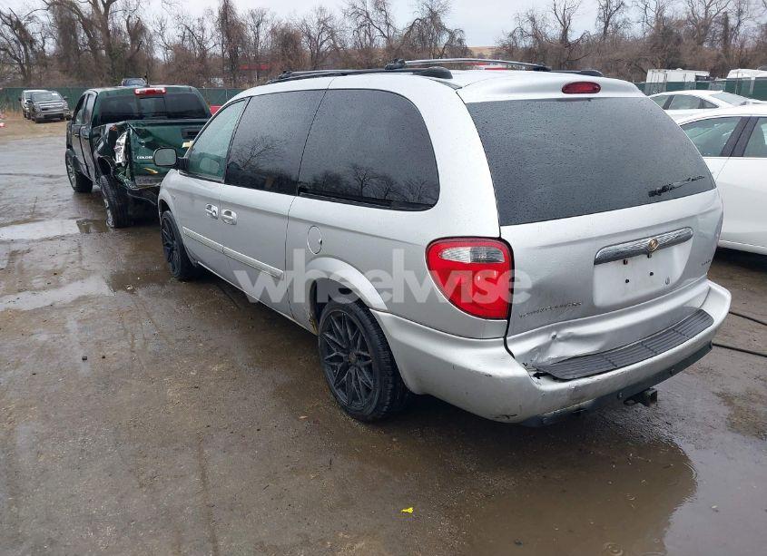 Photo 3 of 2005 Chrysler Town & COUNTRY TOURING (VIN 2C4GP54L65R392300)