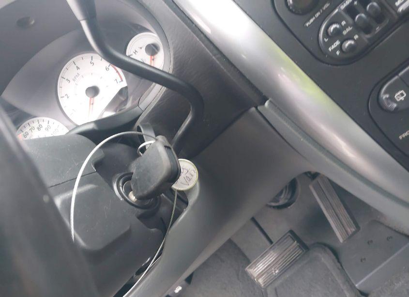 Photo 11 of 2005 Chrysler Town & COUNTRY TOURING (VIN 2C4GP54L65R596837)