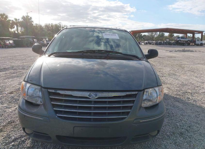 Photo 6 of 2005 Chrysler Town & COUNTRY TOURING (VIN 2C4GP54L75R120290)