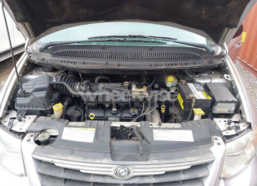 Photo 10 of 2005 Chrysler Town & COUNTRY TOURING (VIN 2C4GP54L75R189058)