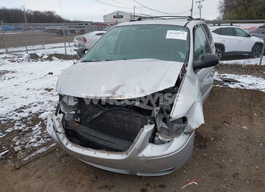 Photo 2 of 2005 Chrysler Town & COUNTRY TOURING (VIN 2C4GP54L75R467120)