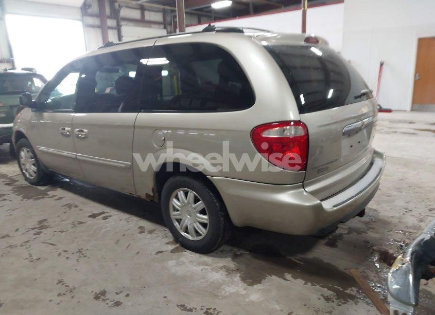 Photo 3 of 2005 Chrysler Town & COUNTRY TOURING (VIN 2C4GP54L75R563071)