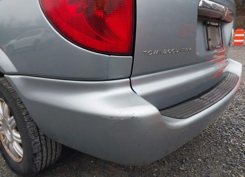 Photo 12 of 2004 Chrysler Town & COUNTRY TOURING (VIN 2C4GP54L84R591394)