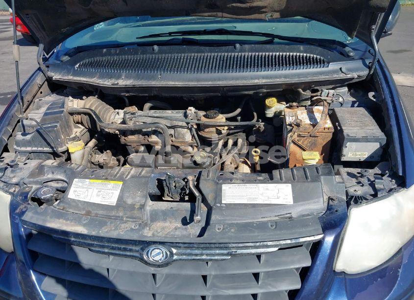 Photo 10 of 2005 Chrysler Town & COUNTRY TOURING (VIN 2C4GP54L85R157798)