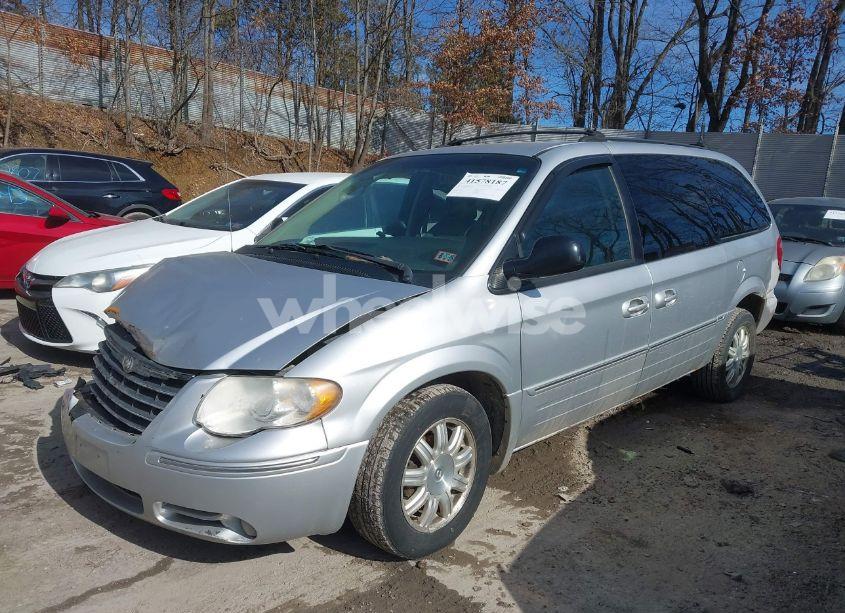 Photo 2 of 2005 Chrysler Town & COUNTRY TOURING (VIN 2C4GP54L85R246710)
