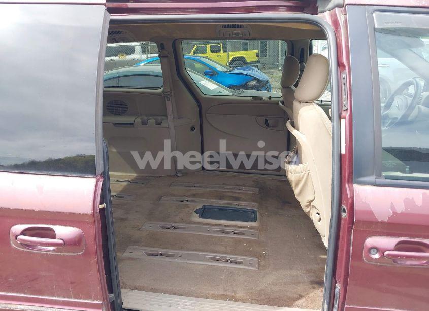 Photo 8 of 2002 Chrysler Town & COUNTRY LXI (VIN 2C4GP54L92R787826)