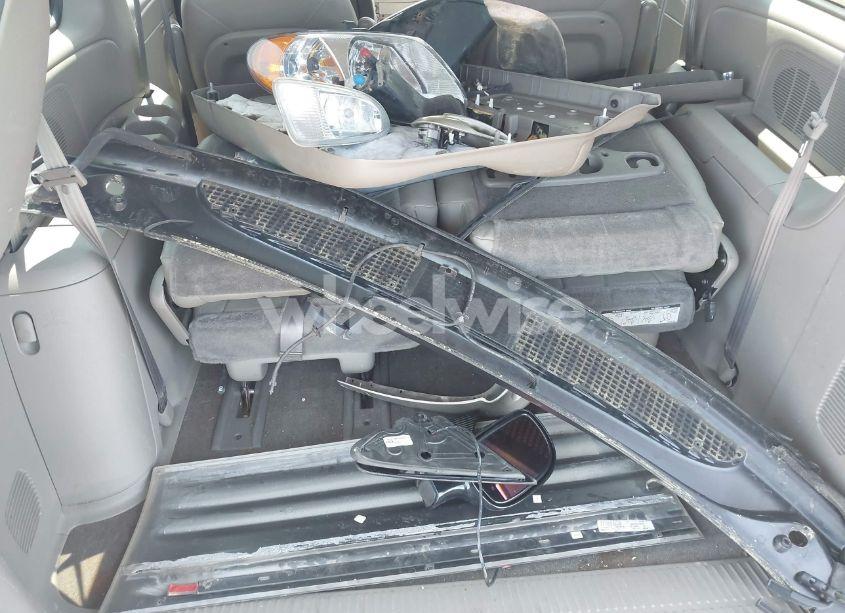 Photo 12 of 2004 Chrysler Town & COUNTRY TOURING (VIN 2C4GP54L94R584616)