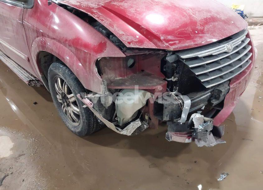 Photo 6 of 2005 Chrysler Town & COUNTRY TOURING (VIN 2C4GP54L95R341650)