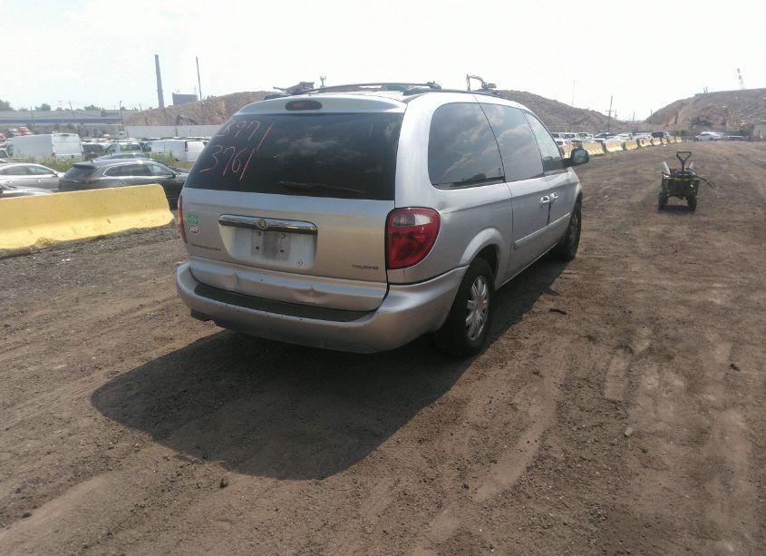 Photo 4 of 2005 Chrysler Town & COUNTRY TOURING (VIN 2C4GP54L95R571124)