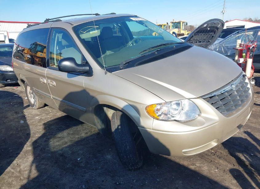2005 Chrysler Town & COUNTRY TOURING (VIN 2C4GP54L95R586660) main photo