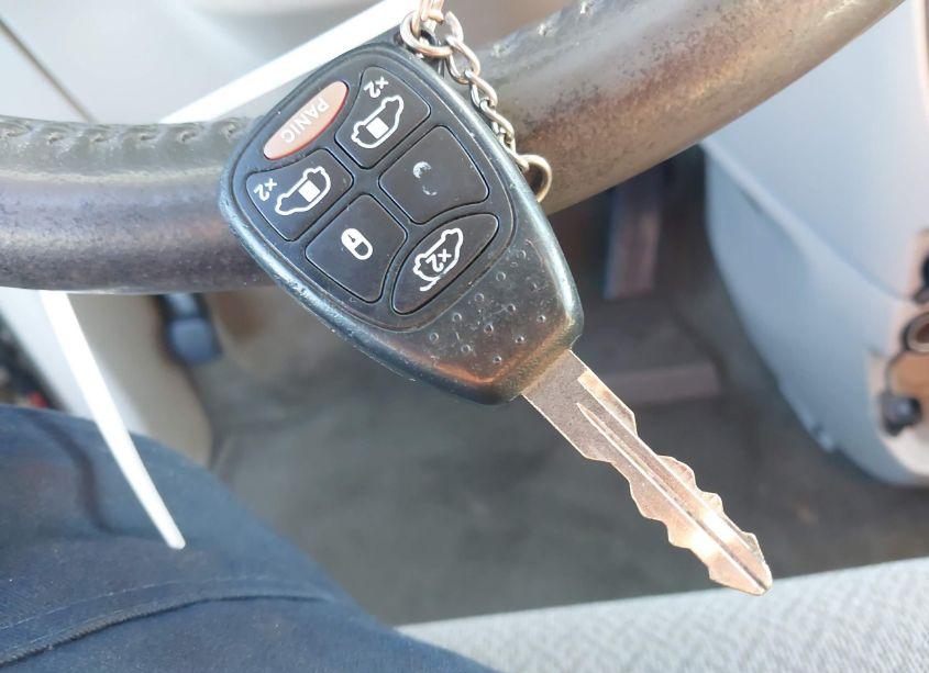 Photo 11 of 2005 Chrysler Town & COUNTRY TOURING (VIN 2C4GP54L95R586660)