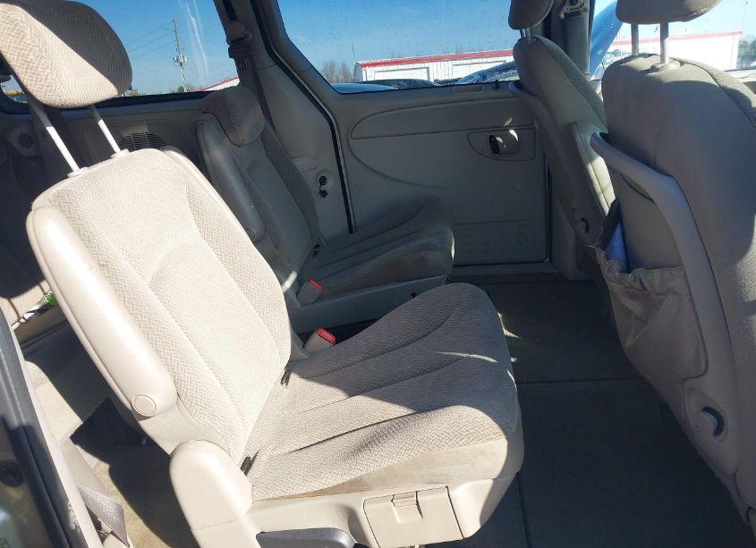 Photo 8 of 2005 Chrysler Town & COUNTRY TOURING (VIN 2C4GP54L95R586660)