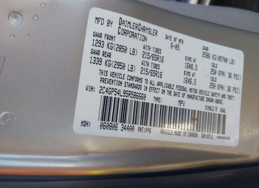 Photo 9 of 2005 Chrysler Town & COUNTRY TOURING (VIN 2C4GP54L95R586660)