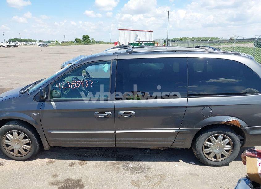 Photo 14 of 2004 Chrysler Town & COUNTRY TOURING (VIN 2C4GP54LX4R552726)