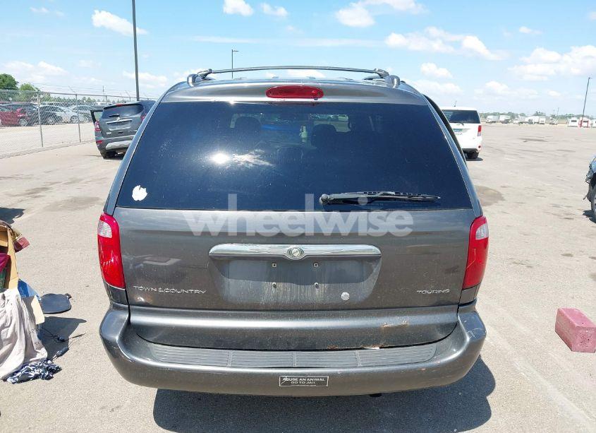Photo 16 of 2004 Chrysler Town & COUNTRY TOURING (VIN 2C4GP54LX4R552726)