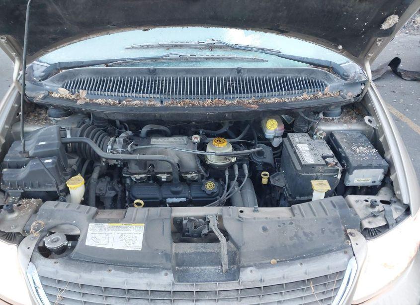 Photo 10 of 2004 Chrysler Town & COUNTRY TOURING (VIN 2C4GP54LX4R589792)