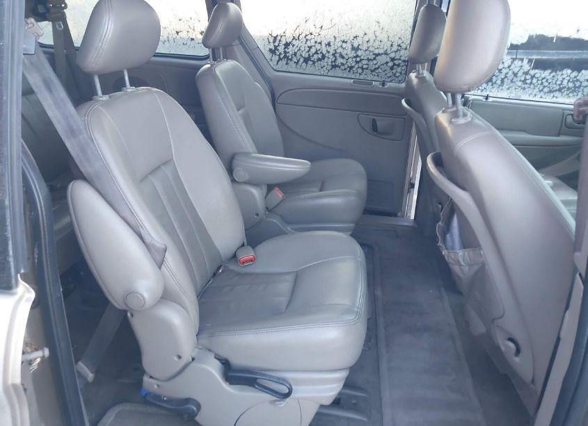 Photo 8 of 2004 Chrysler Town & COUNTRY TOURING (VIN 2C4GP54LX4R589792)