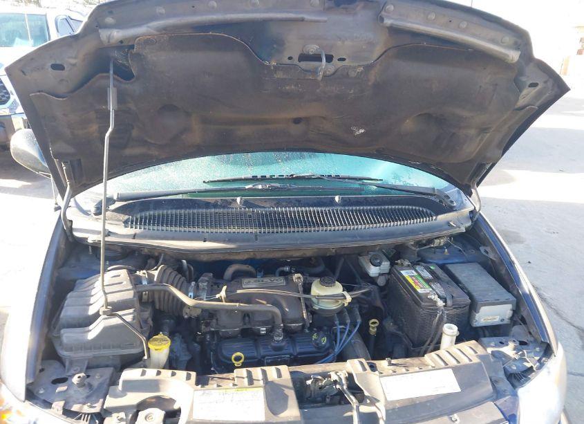 Photo 10 of 2005 Chrysler Town & COUNTRY TOURING (VIN 2C4GP54LX5R136242)